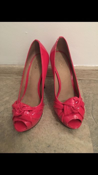 Оригинални розови парти обувки Kurt Geiger