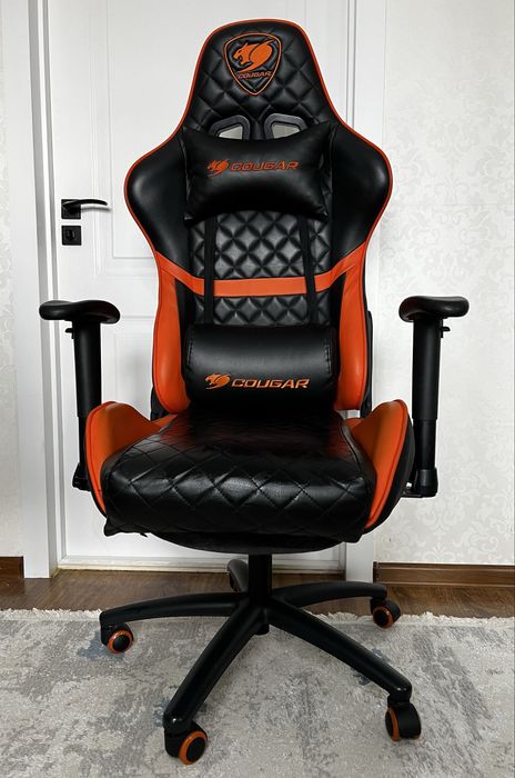 Продам игровое кресло Cougar