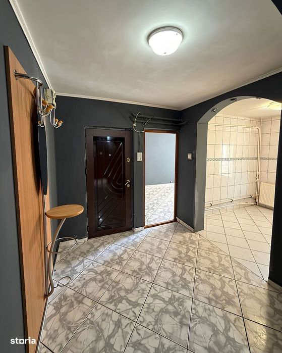 3 camere decomandat, etaj 2, centrala proprie, Lapus Electroputere Mal