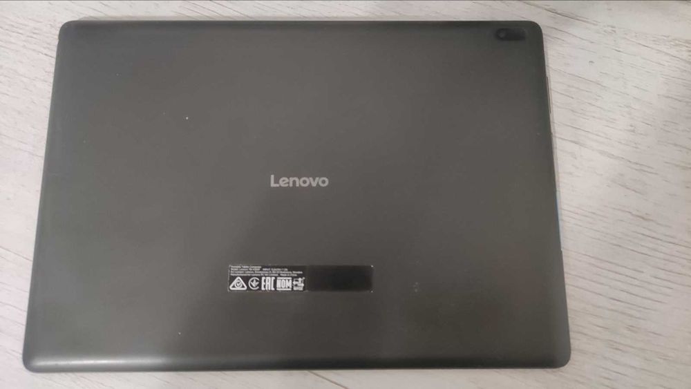 Lenovo TAB E10 запазен 10,1инча