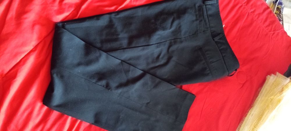 Klassik va koʻja kostyum, palto -klassik umumiy olsangiz shim bonusga