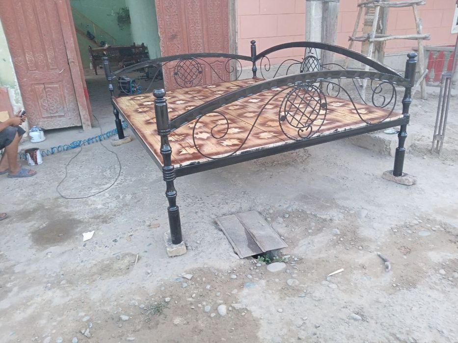 Temiri qalin, yogʻoch lari chdamlik