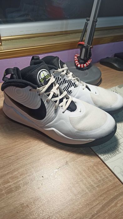 Nike Team  Hustle D 9