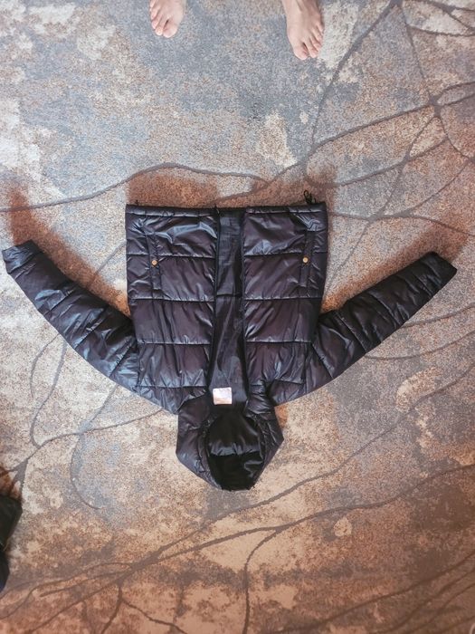 Geacă de iarnă cu glugă