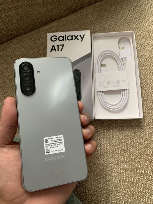 Продам самсунг а17 256гб samsung a17 256gb