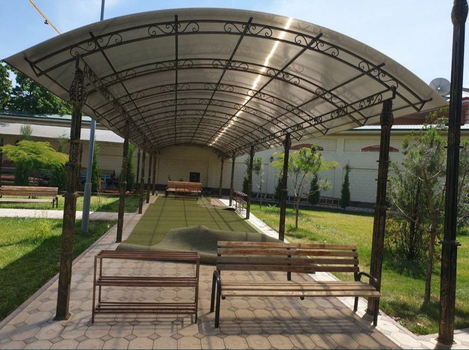 Навесы из метало конструкций .