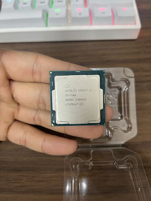 Процессор intel core I3 7100
