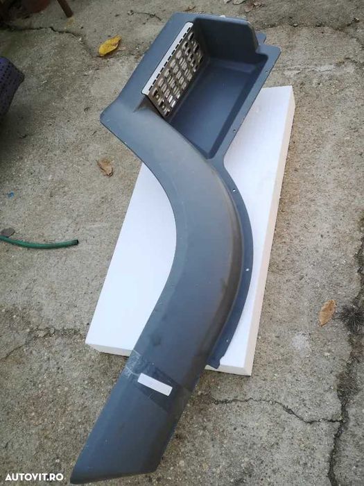 Scara cabina Nissan Atleon 2000-2012 aripa urcare