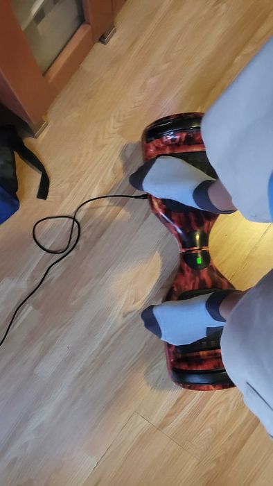 Hoverboard вдига до 25 km/h