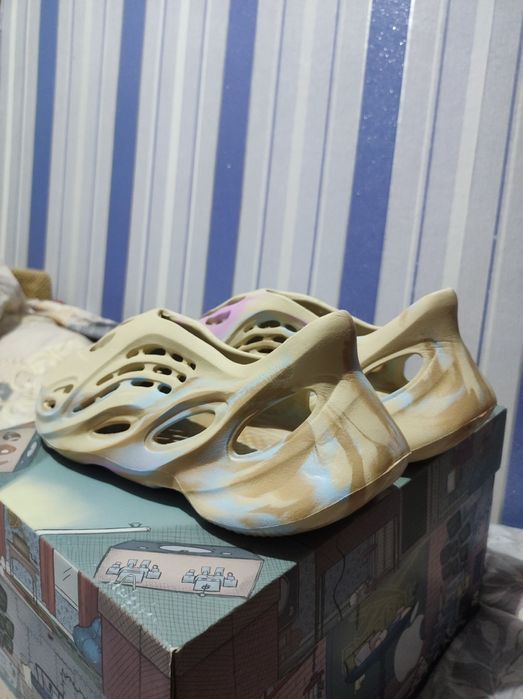 Кроссовки Adidas Yeezy Foam Runner Sand Gray