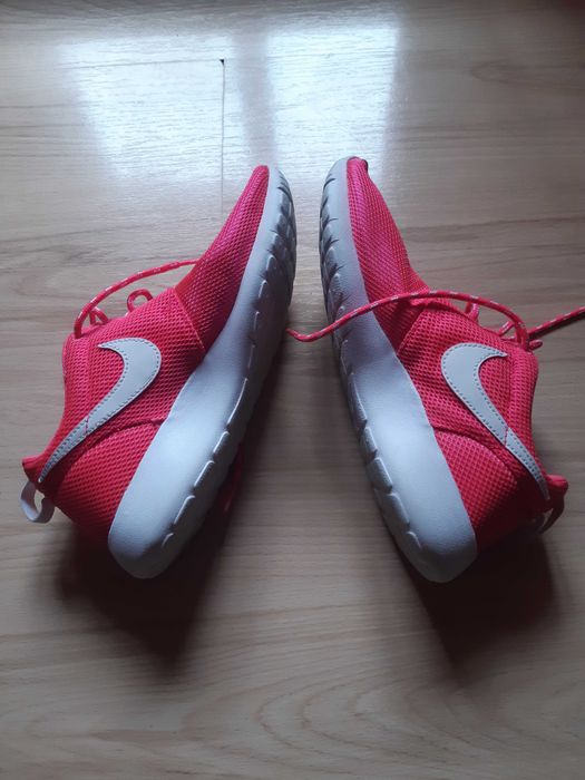 Маратонки NIKE дамски, 38-ми номер