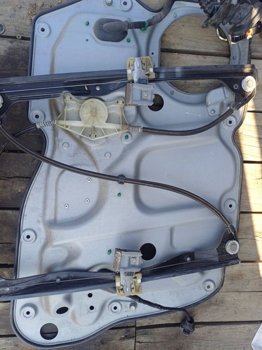 Преден десен механизъм за тоаран