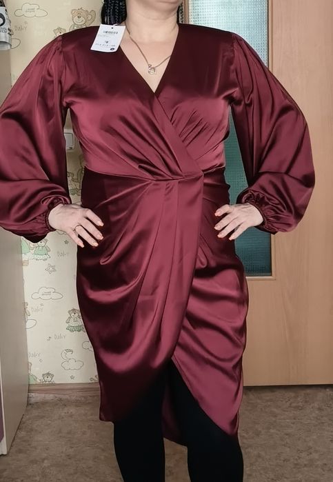 Платья продам на НГ