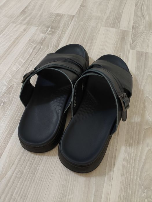 Продам шлепанцы кожаные