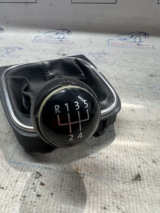 nuca schimbator 5+1 trepte  volkswagen golf 6 hatchback  1.6 2010