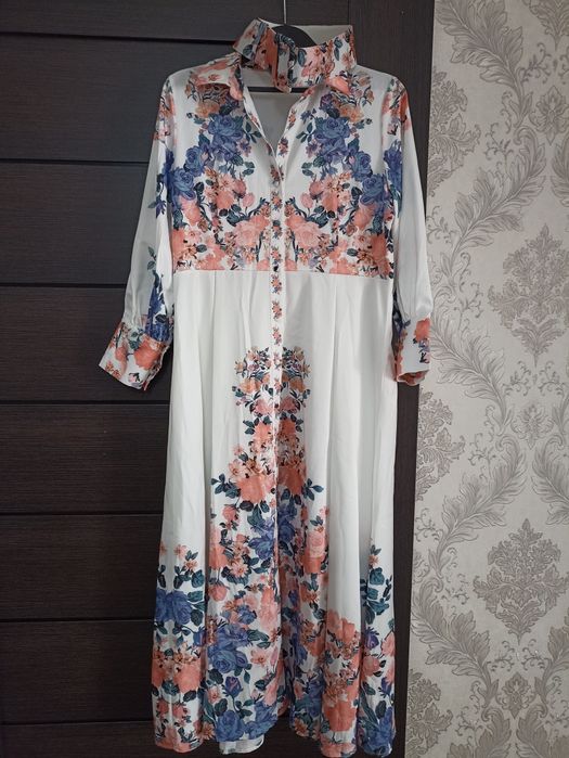 Женское платье нарядное