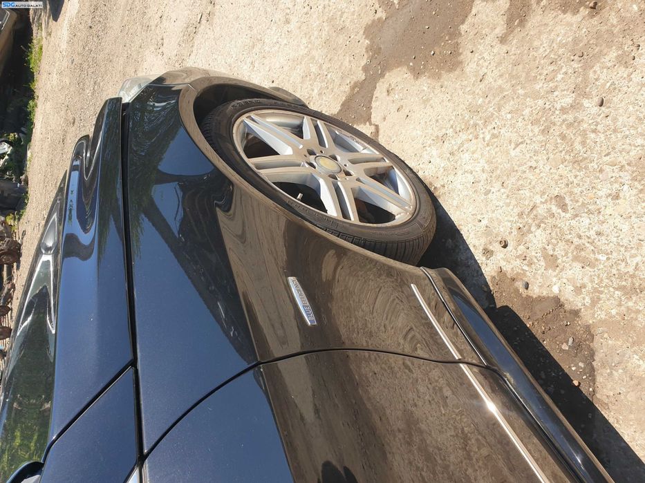 Aripa Dreapta Fata Mercedes Clasa E Class Coupe Cabrio W207 A207 C207 E180 E200 E220 E250 E320 NFL Non Facelift 2009 - 2013 Culoare C197 197 [K5561]