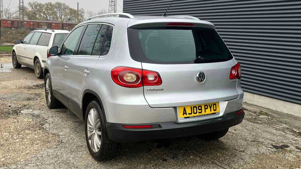 Volkswagen Tiguan I 2007-2015 НА ЧАСТИ В ОПИСАНИЕТО