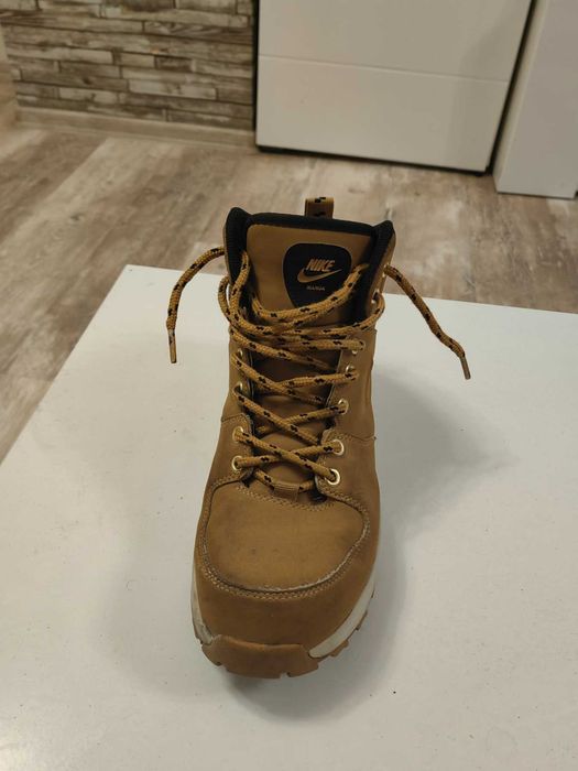 Оригинални NIKE зимни обувки, 42 размер