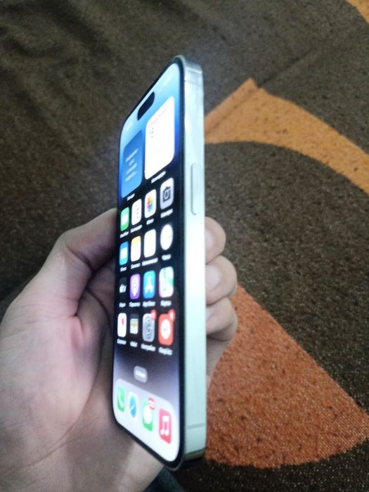 Продам Айфон 14про 256