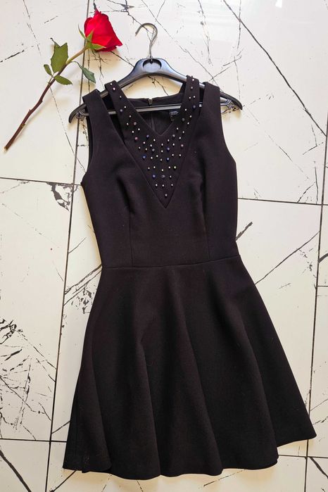 Черна рокля Armani