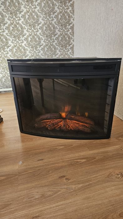 Электрокамин. С тумбой