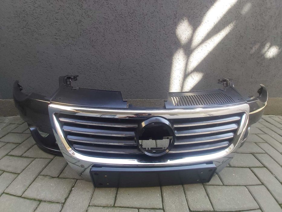 Bara Senzori & Grila Radiator VW Passat B6 2005-2011 Vopsita Maro