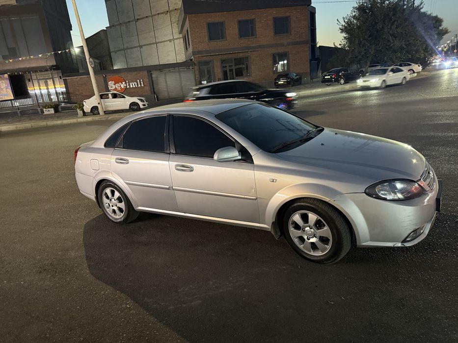 Lasetti 1.8 gentra