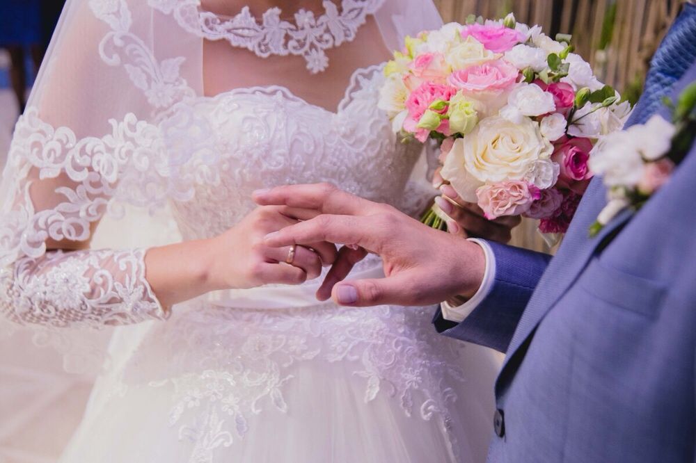 Продам свадебное платье