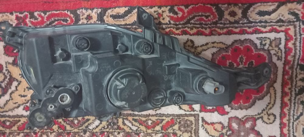 Фара Kia Gerato 4