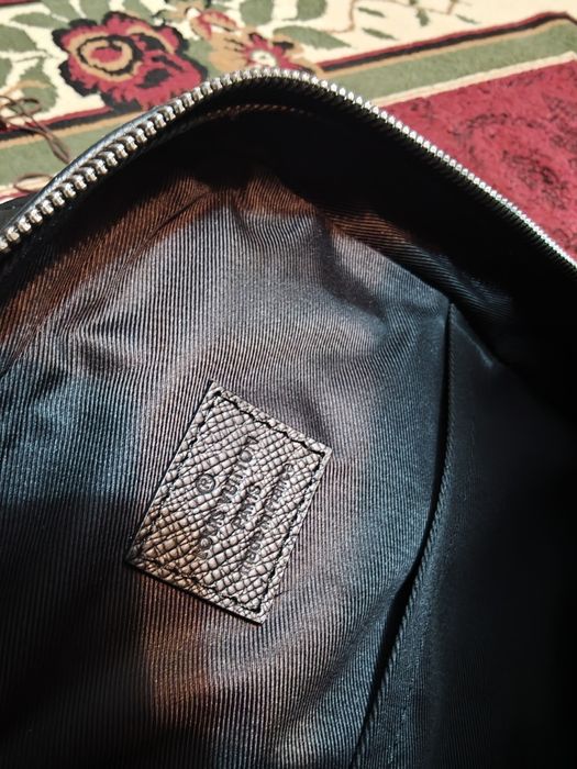 Louis Vuitton Sling bag