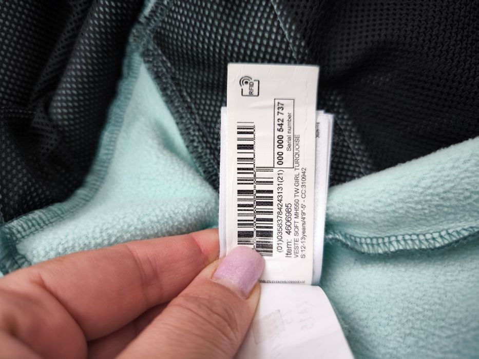 Geaca antivant Quechua 149-159/12 ani