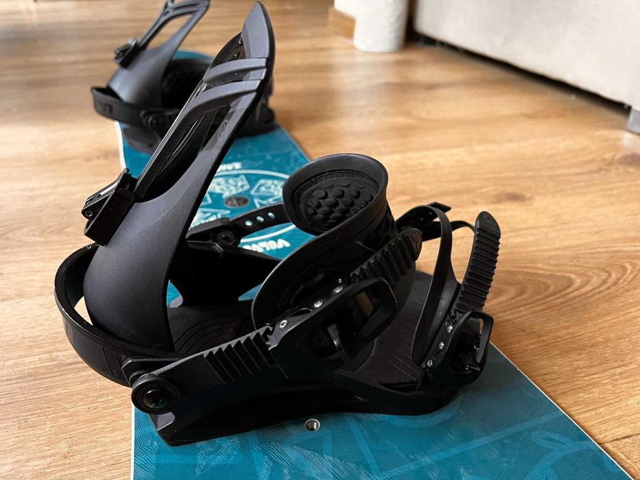 Сноуборд - Gnu Velvet 147cm