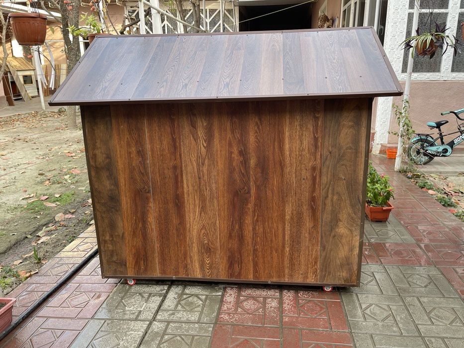 Будка для собаки.