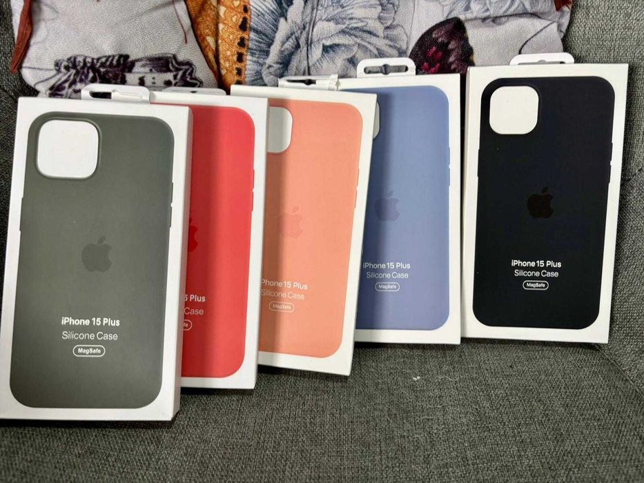 Husa de Silicon cu MagSafe pentru iPhone 15 Plus