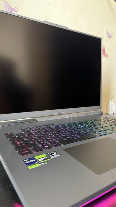 Продам ASUS ROG Strix G18 G814JVR