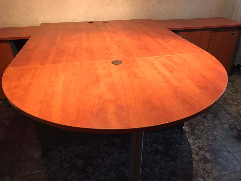 Комплект от Бюра за офис