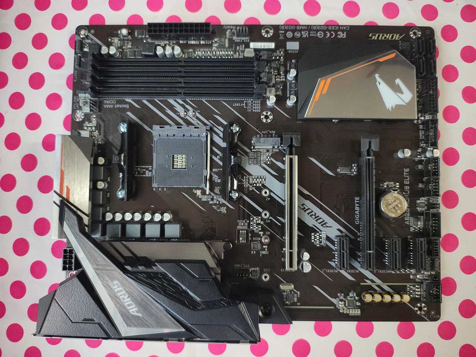 Placa de baza Gigabyte A520 Aorus Elite Socket AM4.