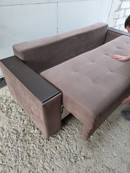 Продам     диван