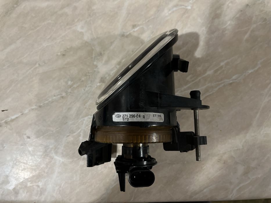 Proiector ceata passat b6