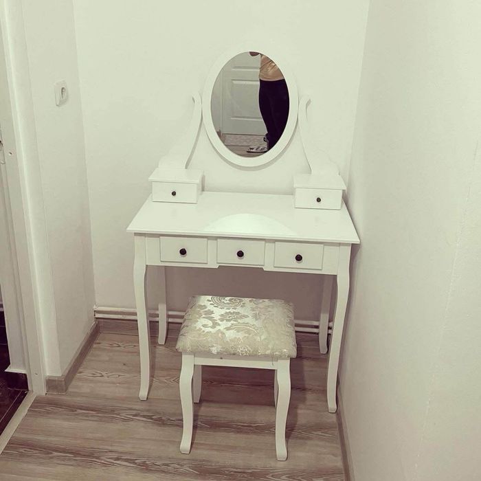 Apartament de inchiriat !