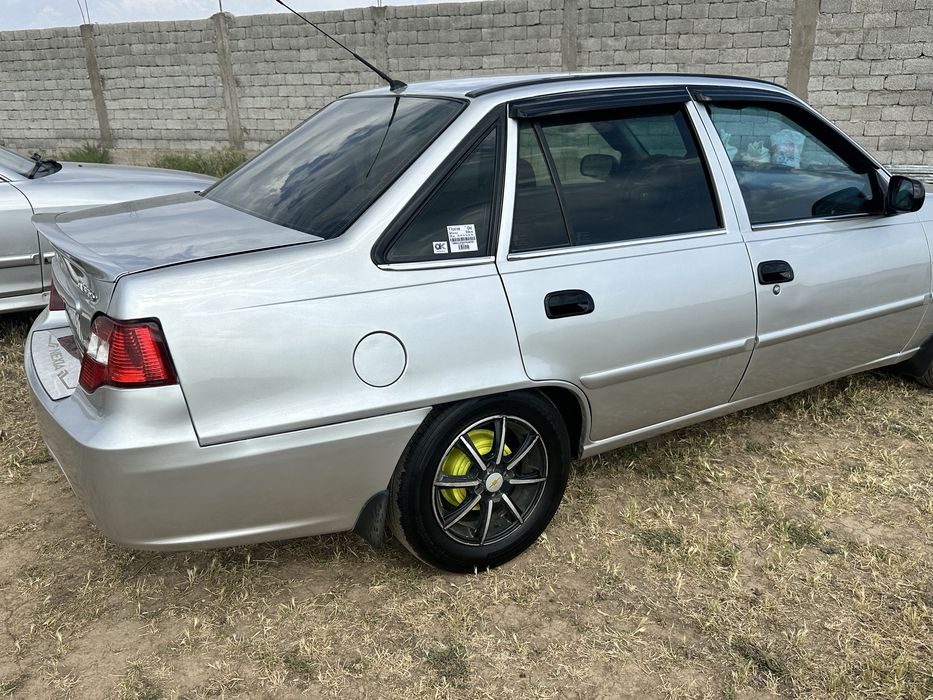 Продам Титановые диски с шинами