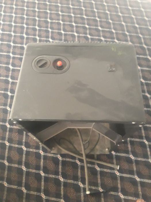 Пичка електронни сперал и газбалонда