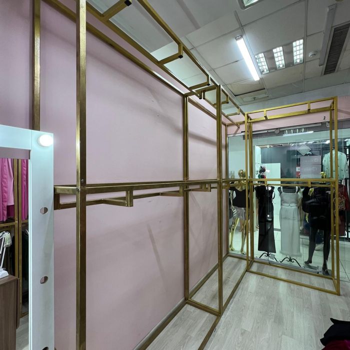 стойка для одежды