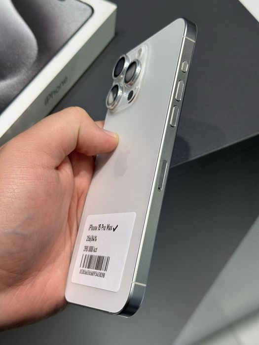 Iphone 15pro max 256gb 84%