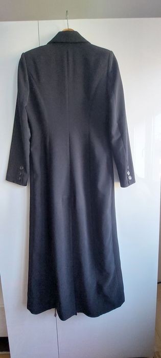 Trech lung culoare neagra.