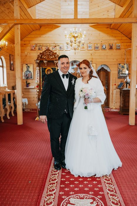 Vând rochie de mireasa purtata o singur dată.