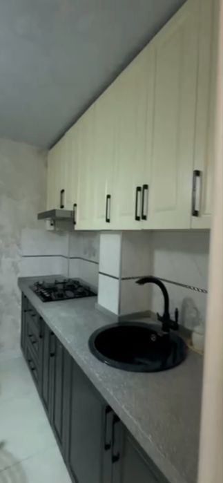 Продается квартира чиланзар 19 квартал 2-3/4/4 49 м2