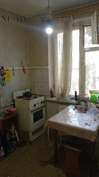 Продам 1ком.кв.в 7мкр дом 50