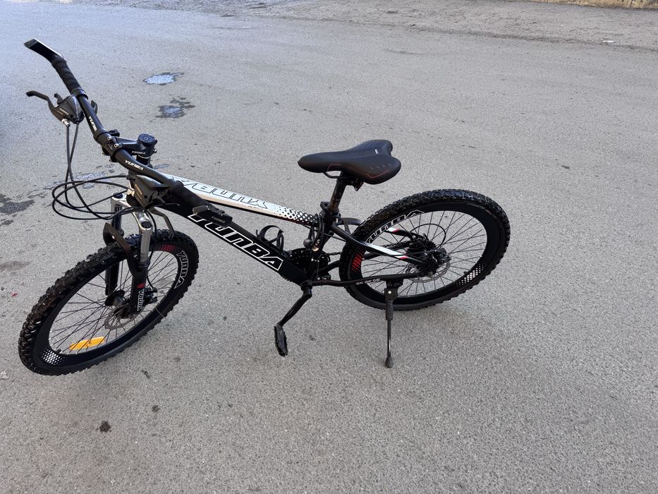 Скоростной велосипед.